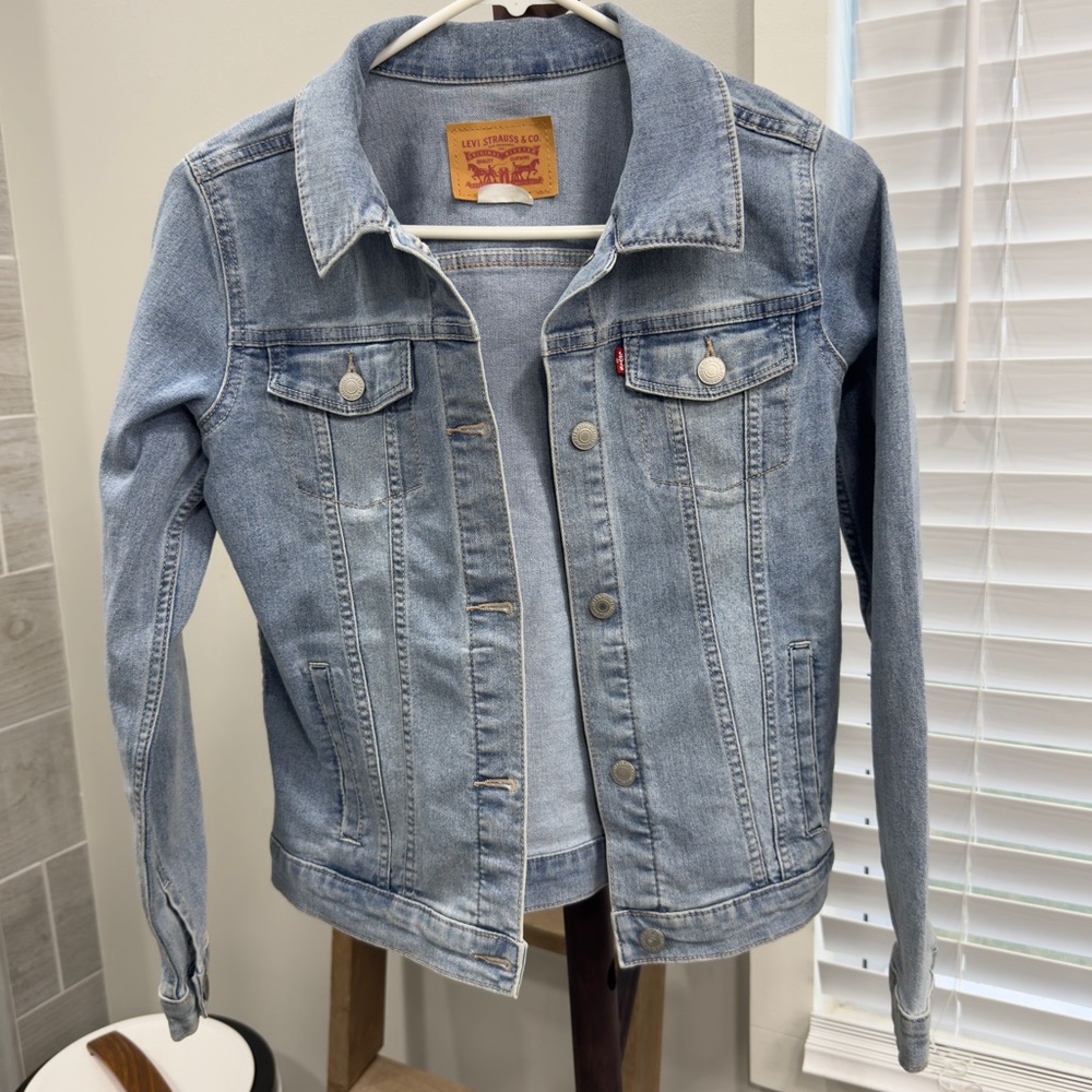Levi's Light Blue Denim Trucker Jacket Girls XL